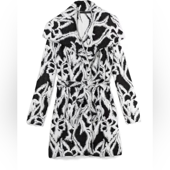 White House Black Market NWT SZ XS. Long Sleeve Belted Iris Sweater Coat - Picture 3 of 15